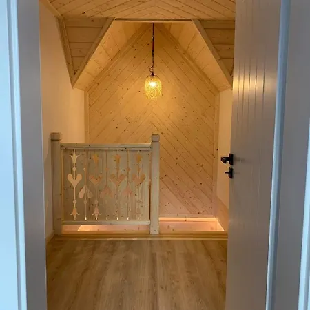Pod Brzegiem - Luxury Dağ evi *